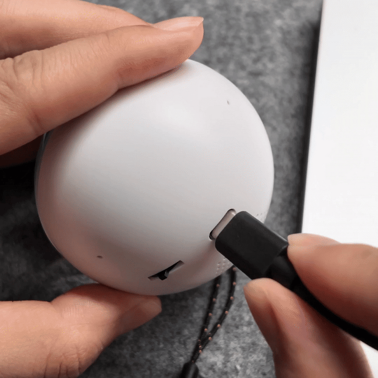 Enchanting Memory Lamp: Personalized Video Display Sphere for Cherished Moments